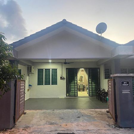 Ss De' Kelulut Homestay Marang Esterno foto